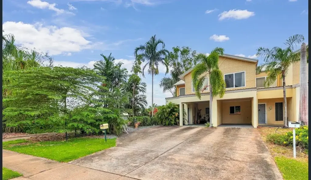 Desirable Townhouse in Durack