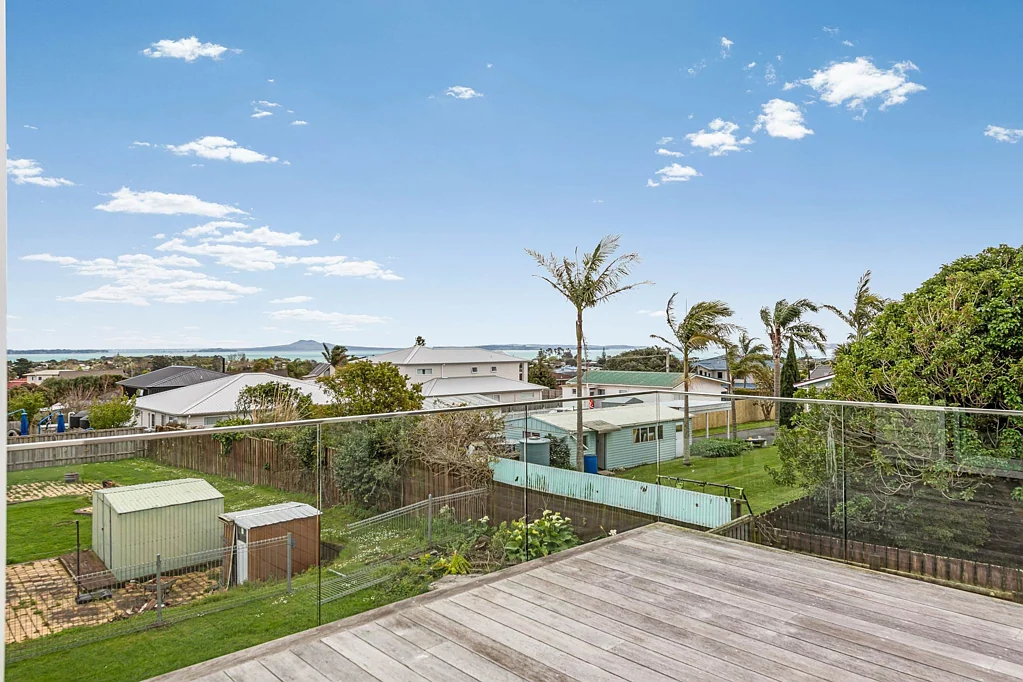 Seventh View PREMIUM Family Home