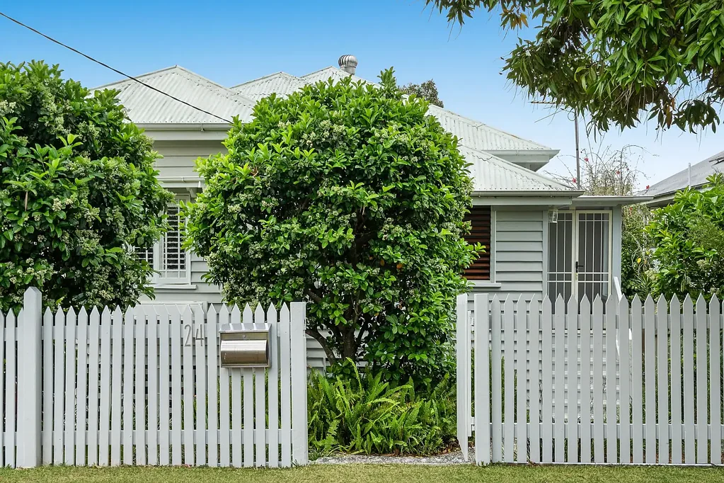 24 Ruth Street, Corinda, QLD 4075