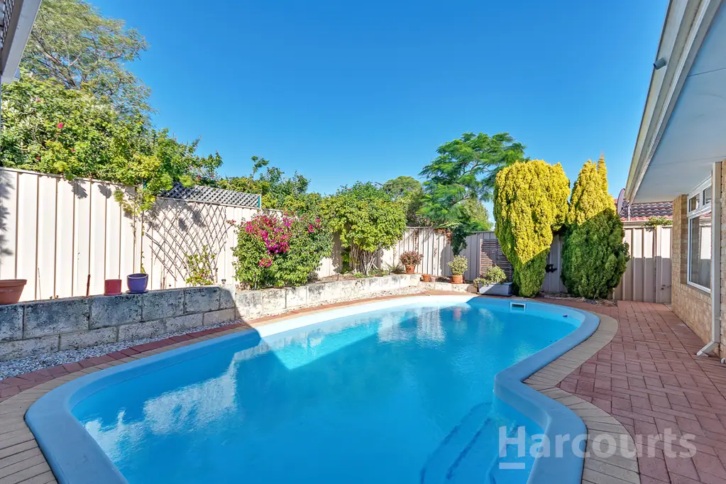 4 Regency Court, Currambine, WA 6028