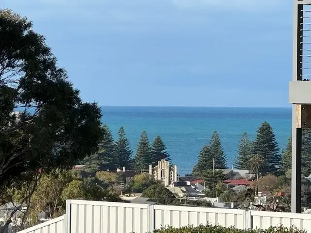 Light, bright and brand-new home – for perfect coastal lifestyle