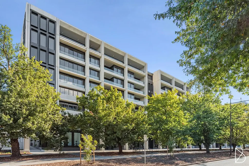 Executive Living in the Heart of the Parliamentary Precinct