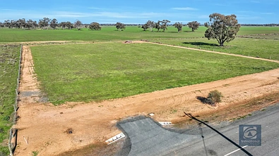 Labas ng Bahay - 142 LATHAM RD, ECHUCA VIC 3564