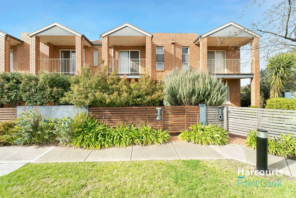 33 Lincolnheath Boulevard, Point Cook, VIC 3030