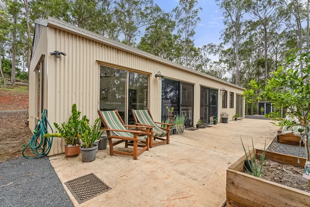 Childers Tranquil Off‑Grid Acreage Lifestyle Opportunity 9.74‑Acre with Converted Shed