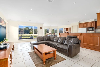 239 Burnside Road, Bannockburn, VIC 3331, 5 slaapkamers, 2 badkamers, House