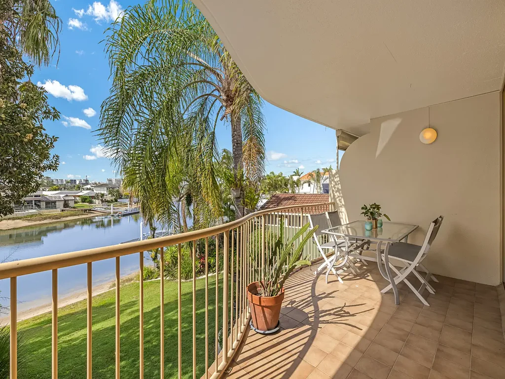 Mooloolaba 3部屋 A beautiful waterfront apartment and complex with stunning grounds & view