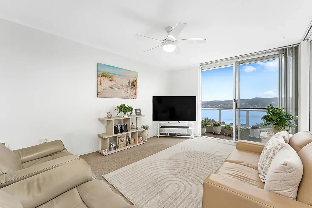 Gosford 2 Bedroom A Sought-After Complex & Brisbane Water Views