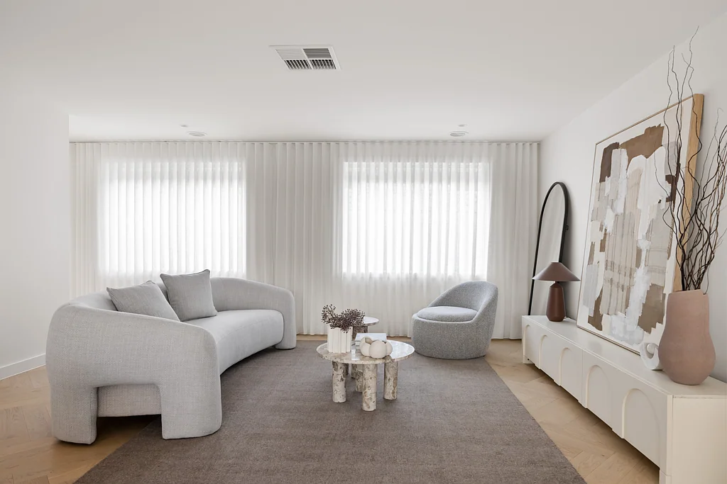 Taylors Lakes 4房 精致家庭生活，细节尽显格调 Refined Family Living with Style in Every Detail