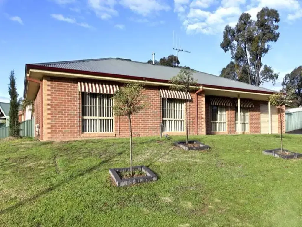 Neatly presented 3 bedroom BV home.