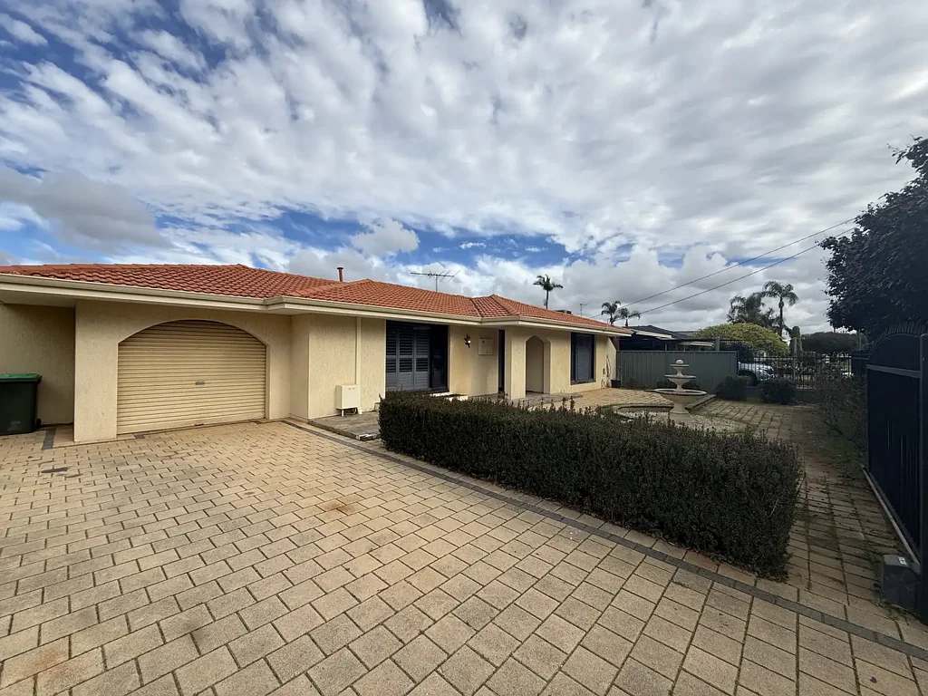 Secure Family Living with Pool, Multiple Living Areas & Fantastic Outdoor Entertaining