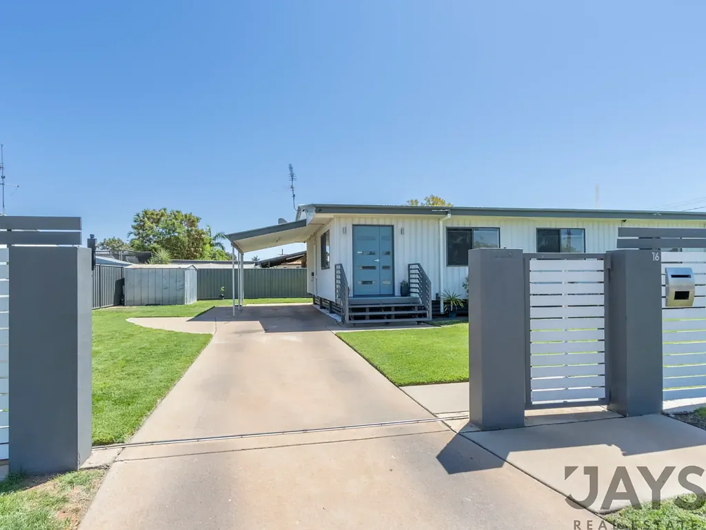 16 Chimbu Street, Mount Isa