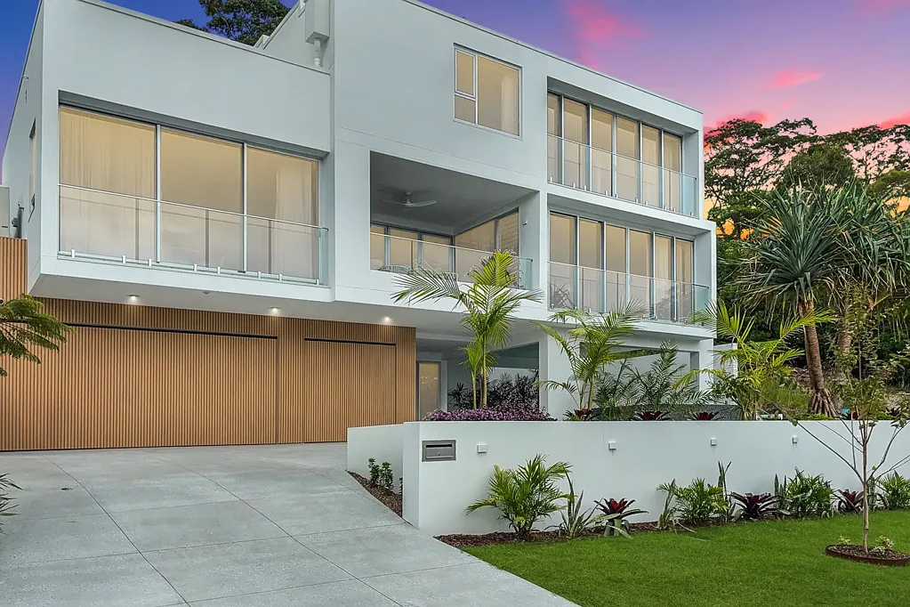 Buderim 5房  Elevated Coastal Living with Panoramic Views
