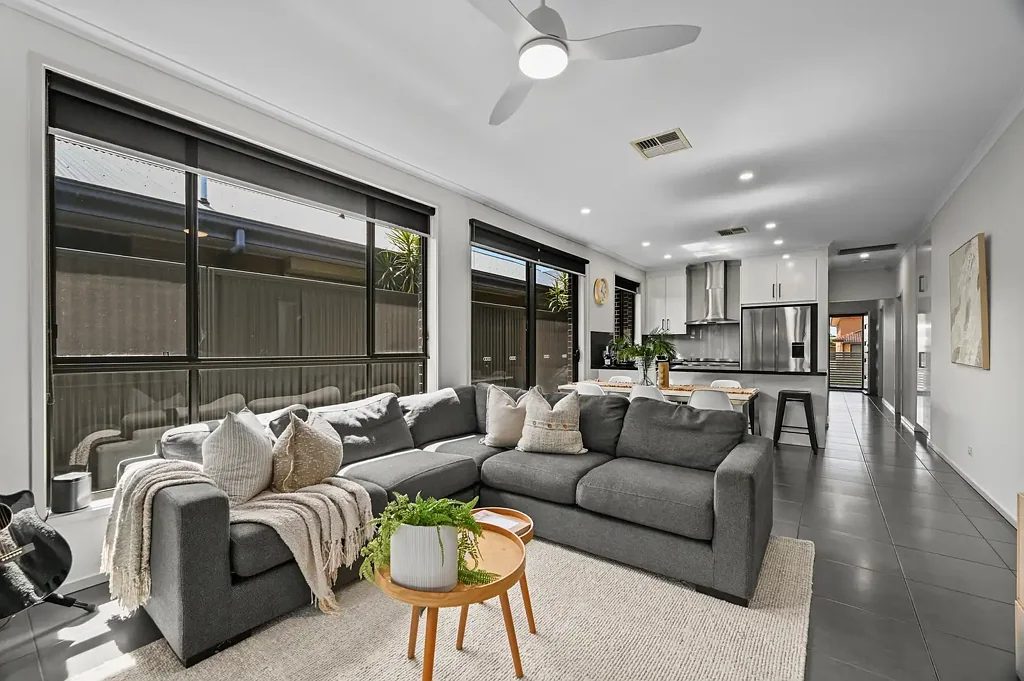Largs Bay 4Kwarto Modern Coastal Living Made Easy