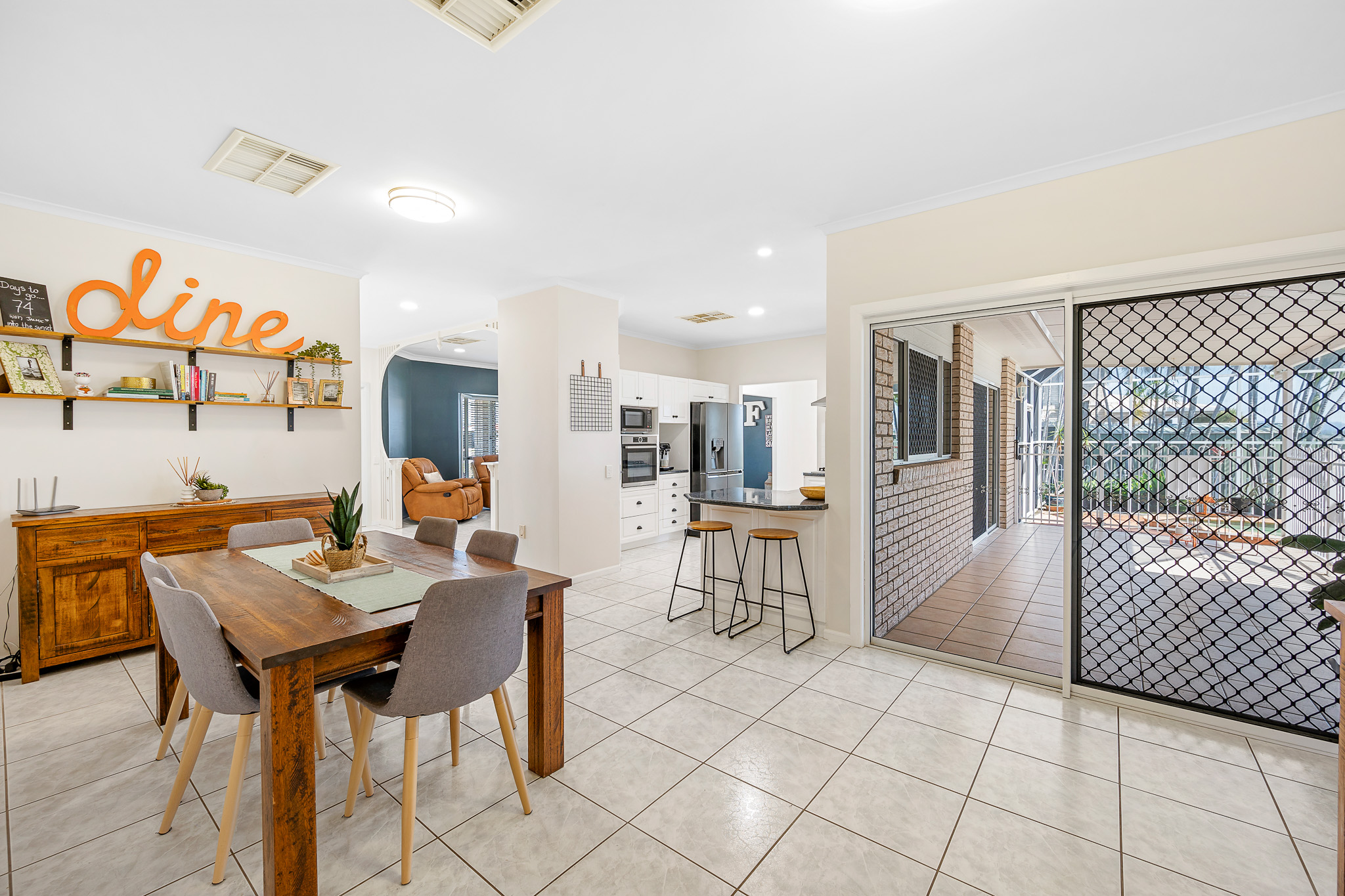 21 KENSINGTON PL, KIN KORA QLD 4680, 0 Kuwarto, 0 Banyo, House