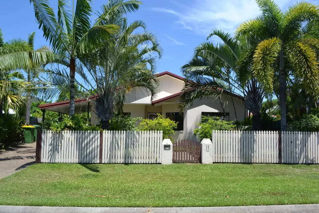 Unfurnished Beachside Living in Kewarra Beach!