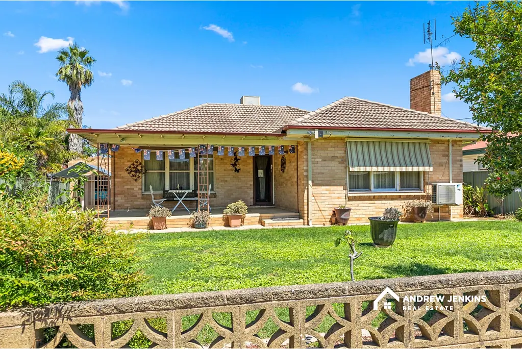 Cobram 2 Bedroom Perfectly Positioned 2-Bedroom Gem