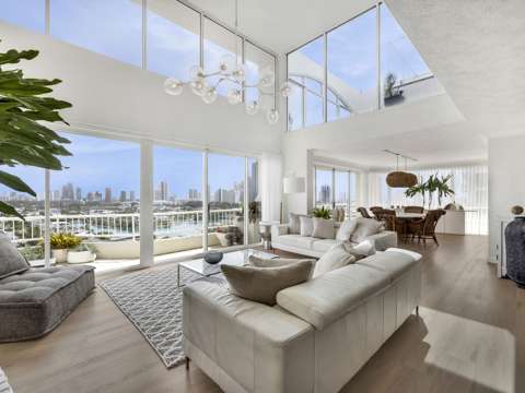 Mermaid Waters 3 Bedroom Sky-High Sophistication with Panoramic Views