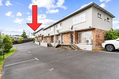 Peaceful 2 bed unit private 2 carparks