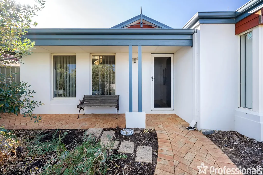 19 Lyndhurst Crescent, Wellard, WA 6170