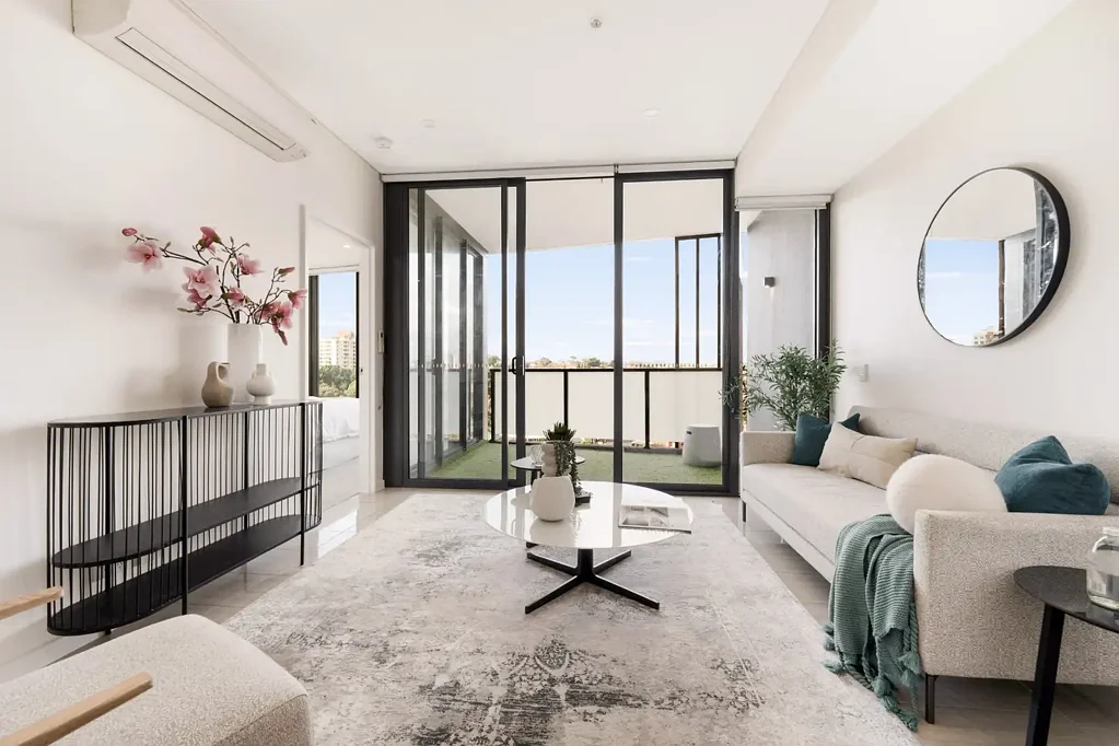 Zetland 1Moenga Architectural Elegance with Enclosed Study Offering Second Bedroom Flexibility
