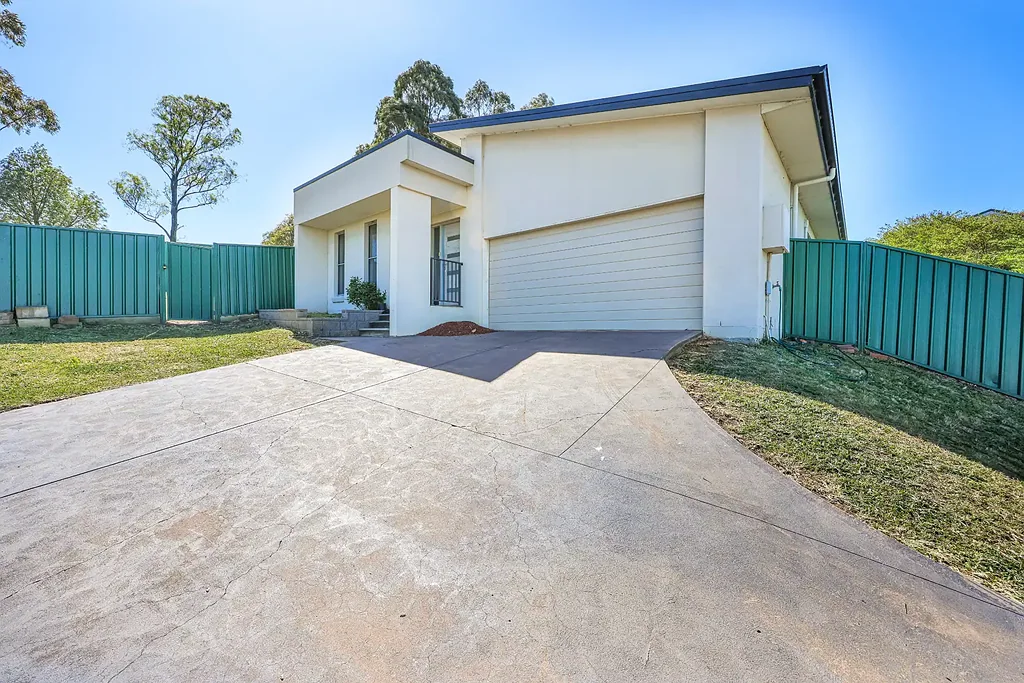 40 A & B Dixon Circuit, Muswellbrook, NSW 2333