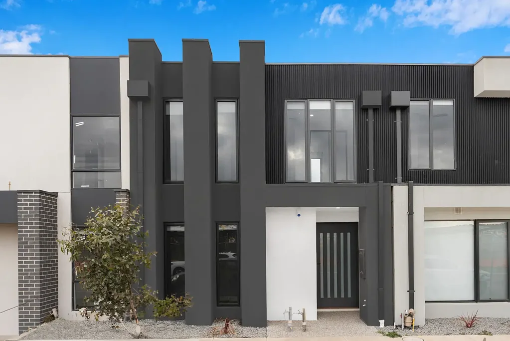 Kalkallo 4ਬੈੱਡਰੂਮ Brand new Townhome !!!