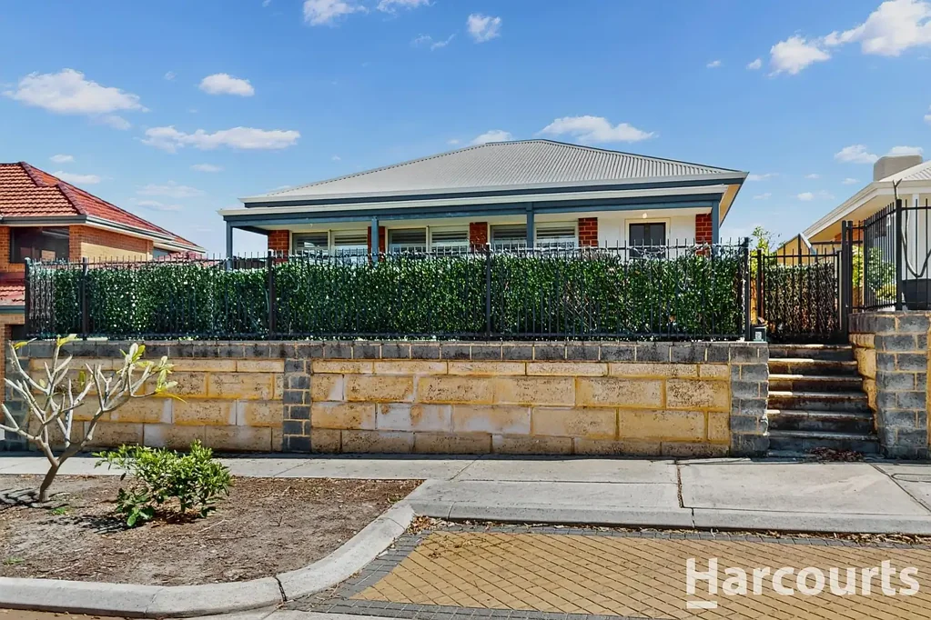 Spacious Family Home in a Sought-After Tapping Location