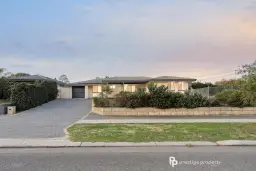 30 Barclay Avenue, Padbury