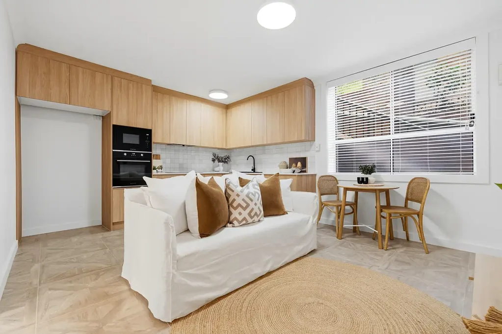 Gosford 1غرفة نوم Sleek Modern Living with Private Courtyard!