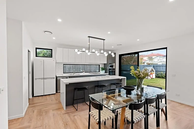 11 Heather Avenue, Pascoe Vale, VIC 3044, 4房, 2浴, House