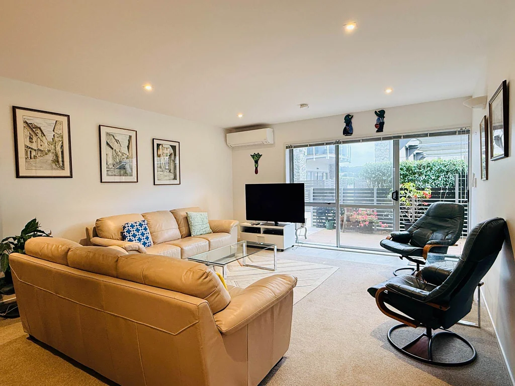 Stylish Apartment Living in a Prime Location