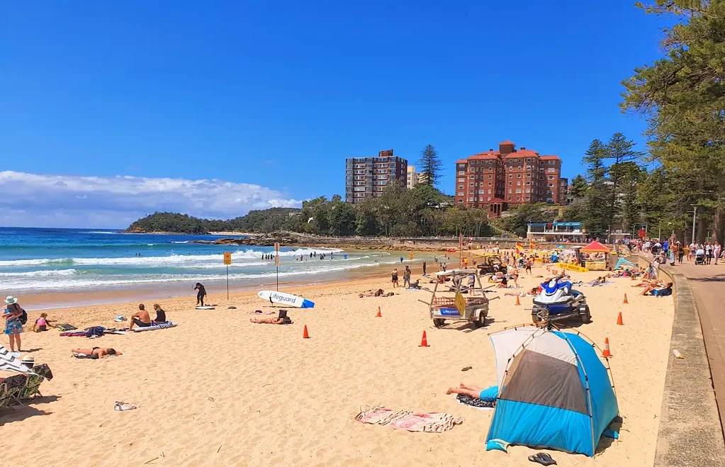 Where Beach, Cafés and Convenience Meet