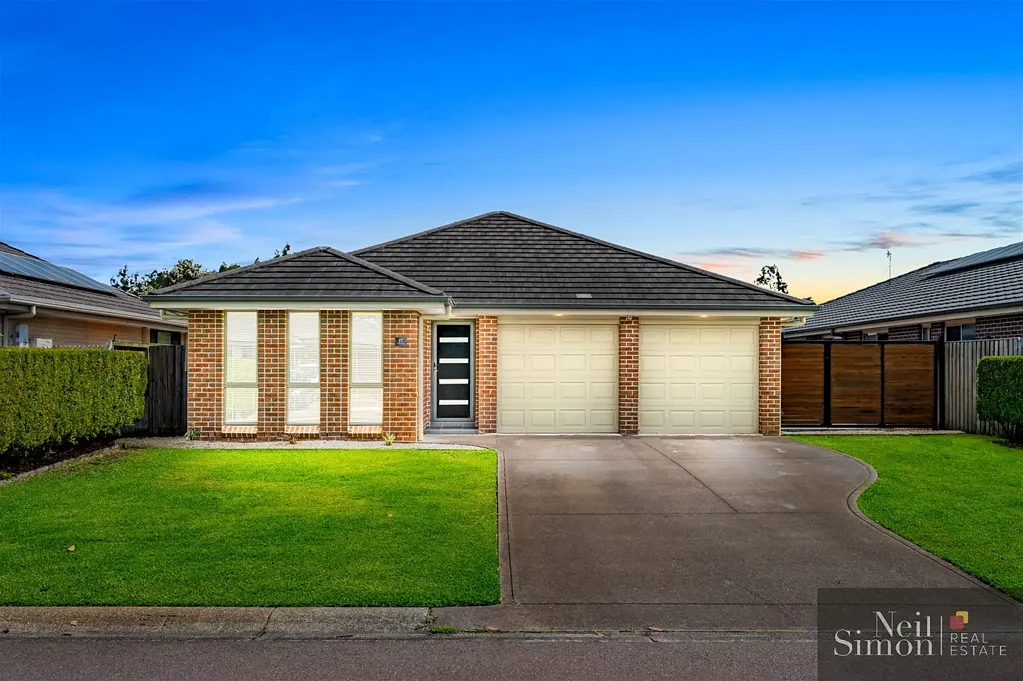 17 Matilda Avenue, Tanilba Bay, NSW 2319