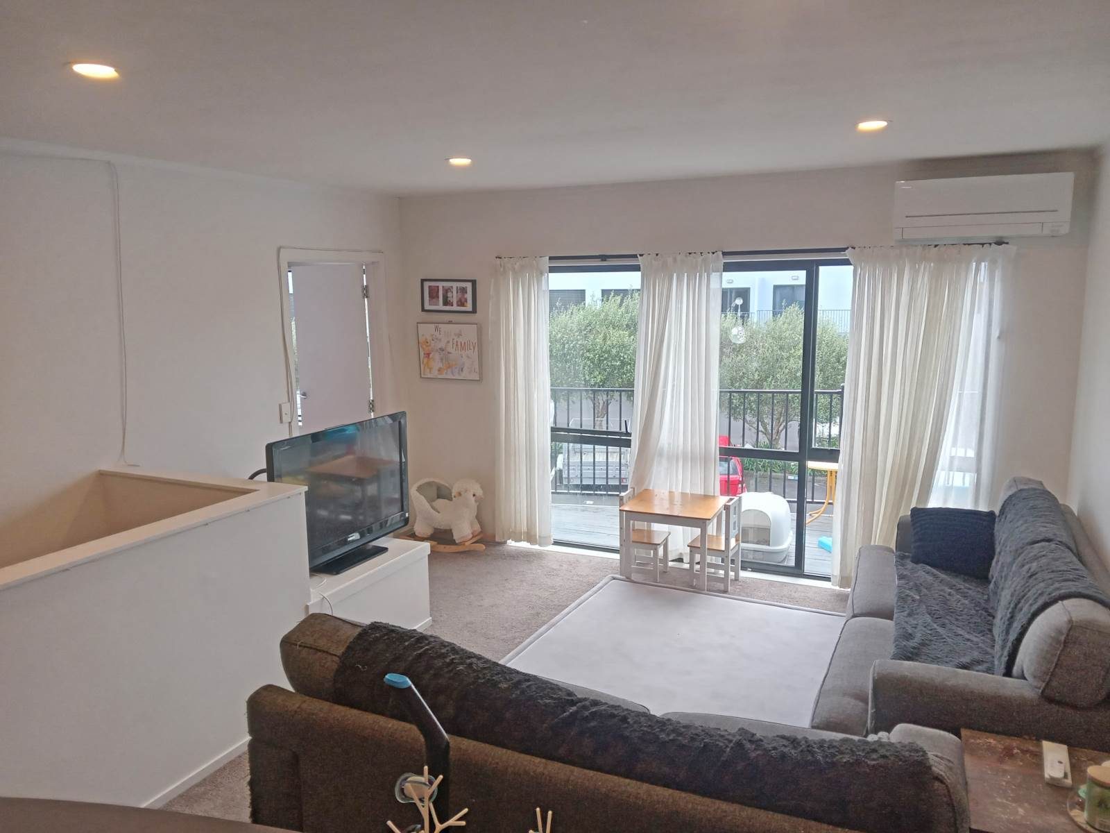 4/18 Airborne Road, Rosedale, photo 2