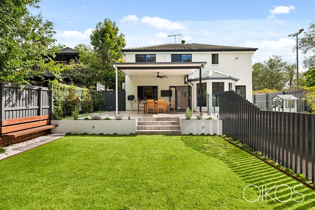 The Gap 5침실 CONTEMPORARY FAMILY SANCTUARY IN PRESTIGE PARKSIDE POSITION