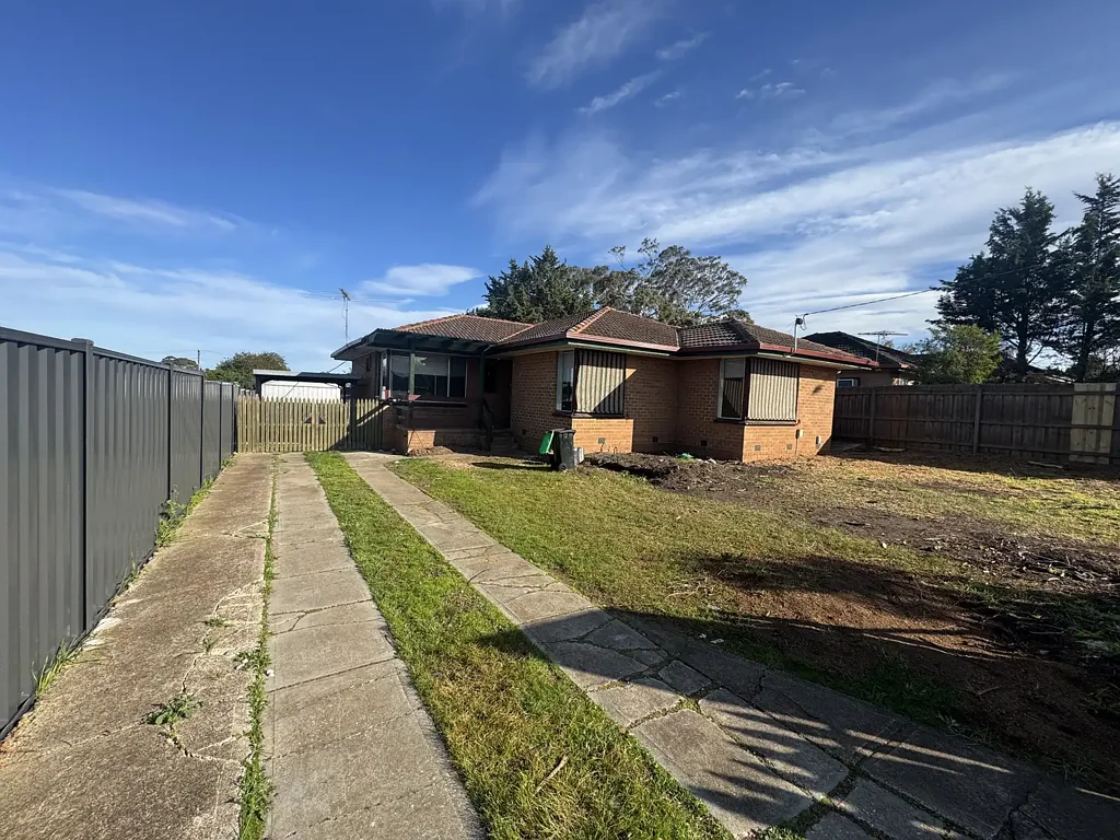 Freshly Updated Family Home in a Prime Melton Location