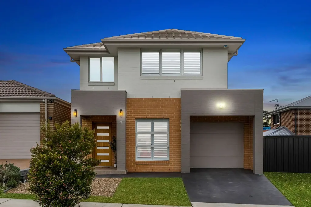 Austral 4 Bedroom Dual Level I Entertainers Delight