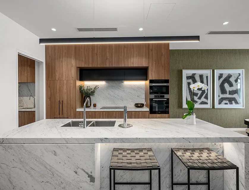 2/2 Marina Promenade, Paradise Point, Gold Coast, 3 ਕਮਰੇ, 4 ਬਾਥਰੂਮ, House