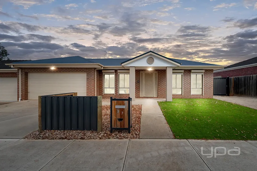 37 Skipton Street, Kurunjang, VIC 3337