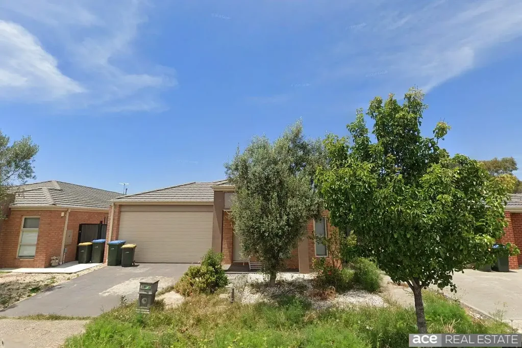 Modern Family Living in a Prime Tarneit Location
