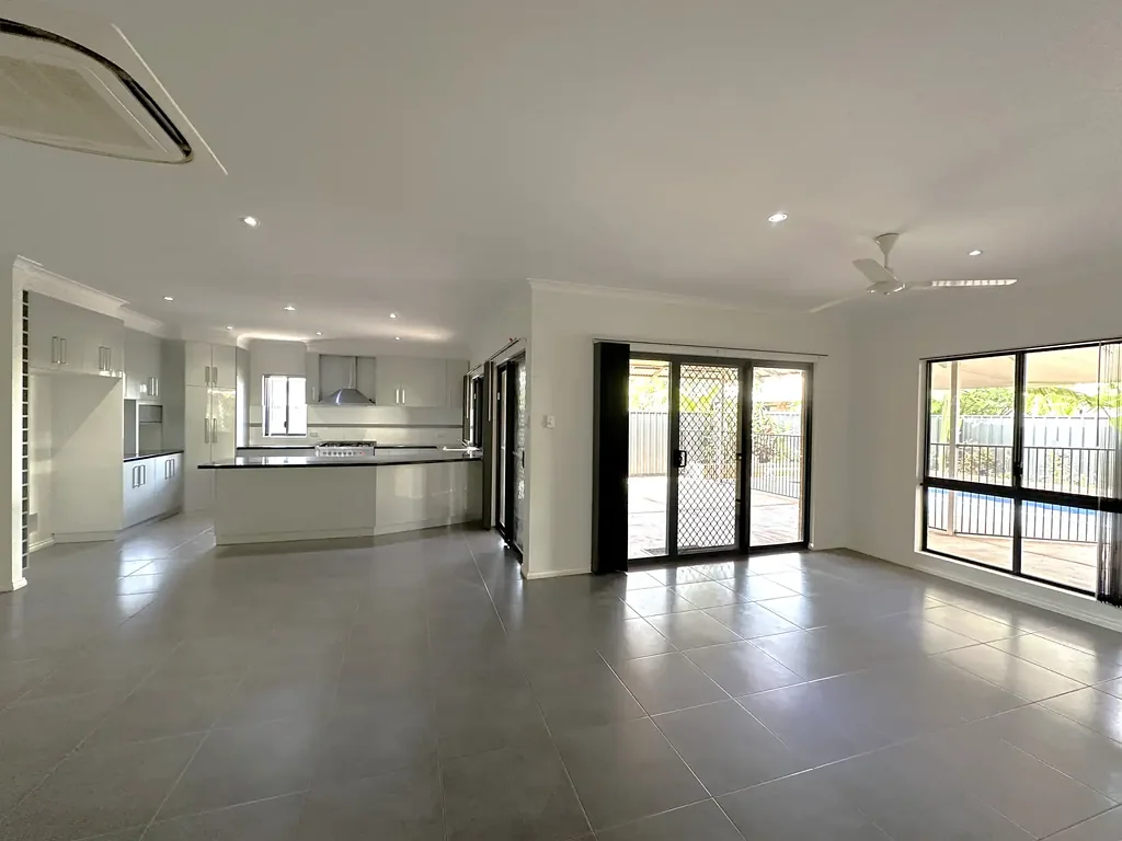 Baynton 4Phòng ngủ UNDER OFFER!