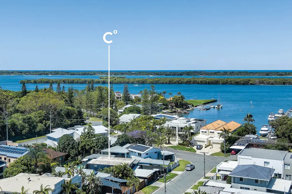 3 Cassia Street, Runaway Bay, QLD 4216