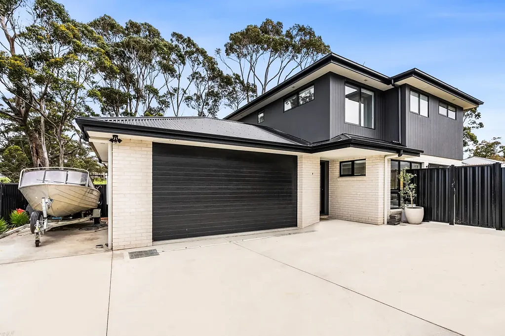 2/43 London Way, Kingston, TAS 7050