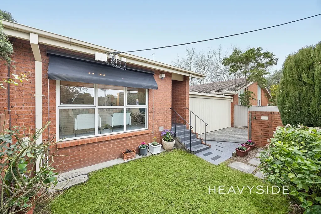 Balwyn 2Kwarto Built in 2000 | Private and Peaceful Villa Living | Effortless Everyday Appeal