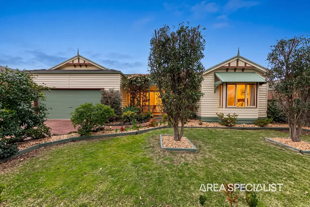 Pakenham 4침실 The Brief: Refreshed Family Living on 766m² in Sought-After Heritage Springs