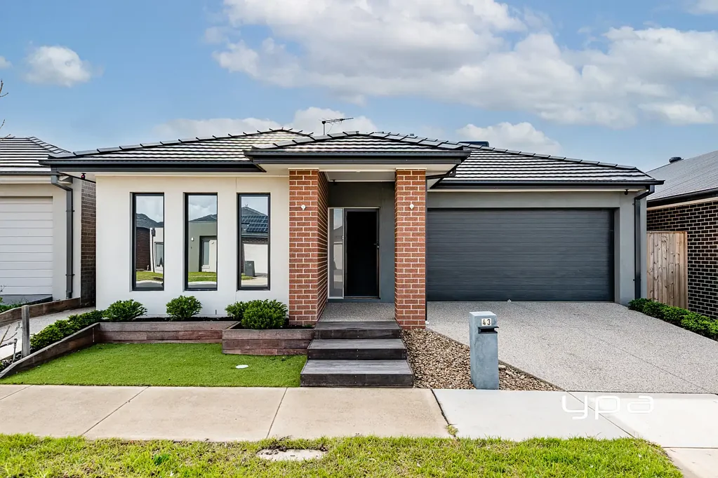 43 Ballet Crescent, Sunbury, VIC 3429