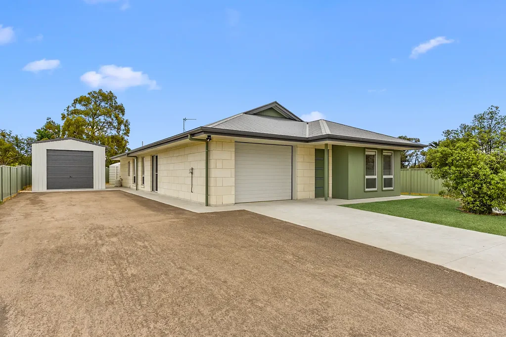 4 Mayell Street, Millicent, SA 5280
