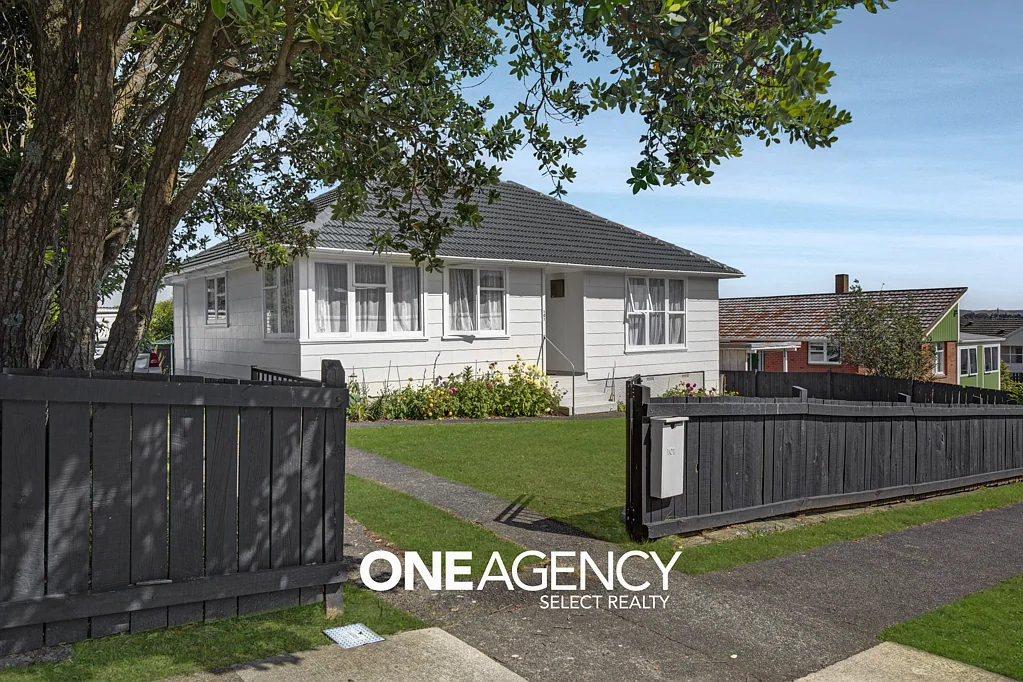 101 Waihora Crescent, Waitangirua