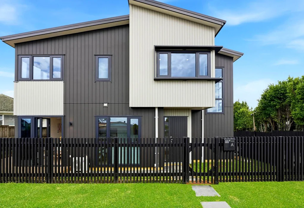4 Bedrooms in Botany Downs